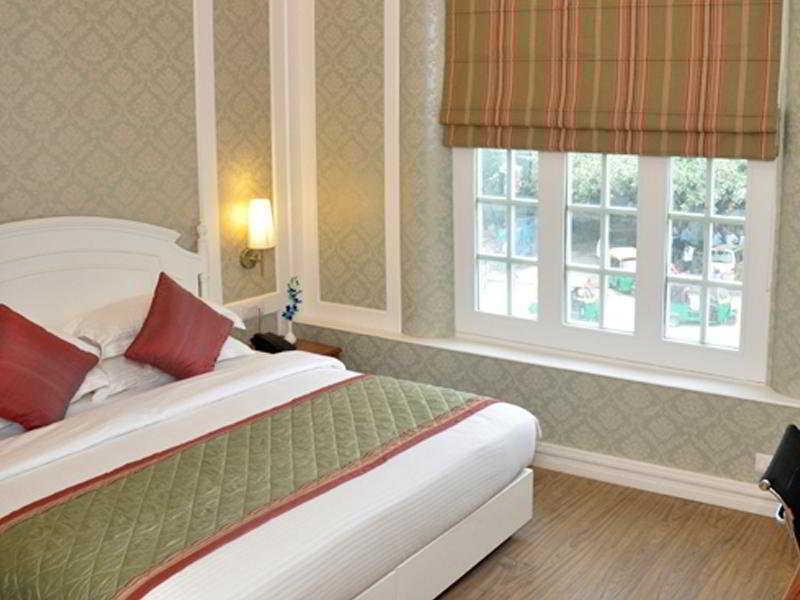 Hotel Bright Нью-Дели Экстерьер фото