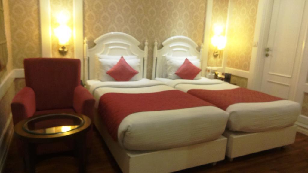 Hotel Bright Нью-Дели Экстерьер фото